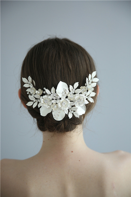 Flower Women Jewelry Rhinestones Wedding Accessory Triangle Hair Comb