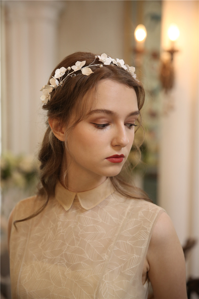 New Beautiful Wedding Crystal Hair Accessories Bridal Side Hair Combs