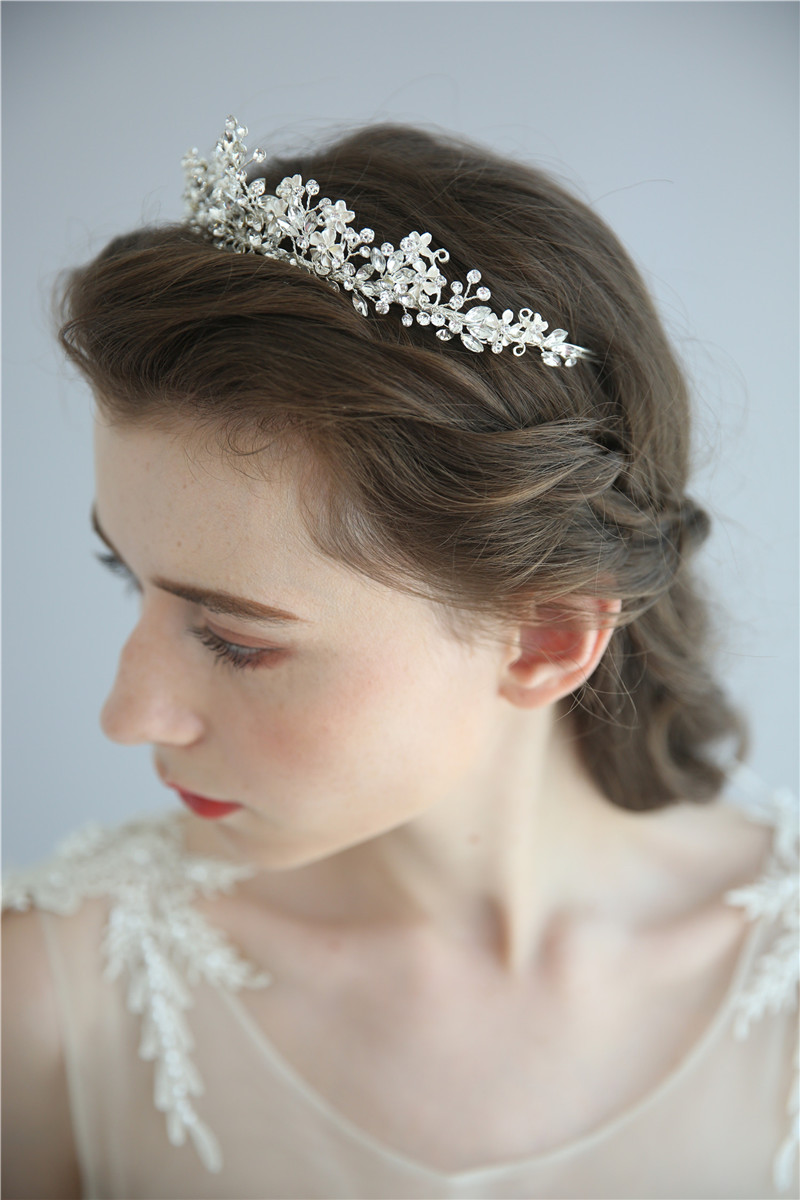 Handmade Design Fashion Bridal Tiara Metal Hollowed Wedding Party Crown