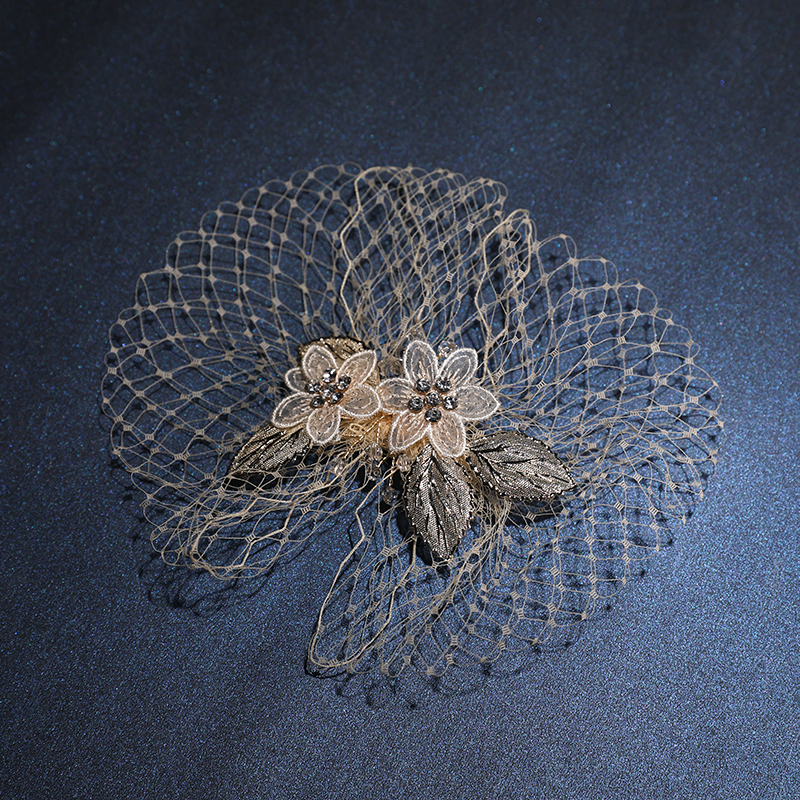 Luxury Crystal Gold Leaves Handmade Yarn Flower Bridal Hair Jewelry Accessories Wedding Women Hair Clips 